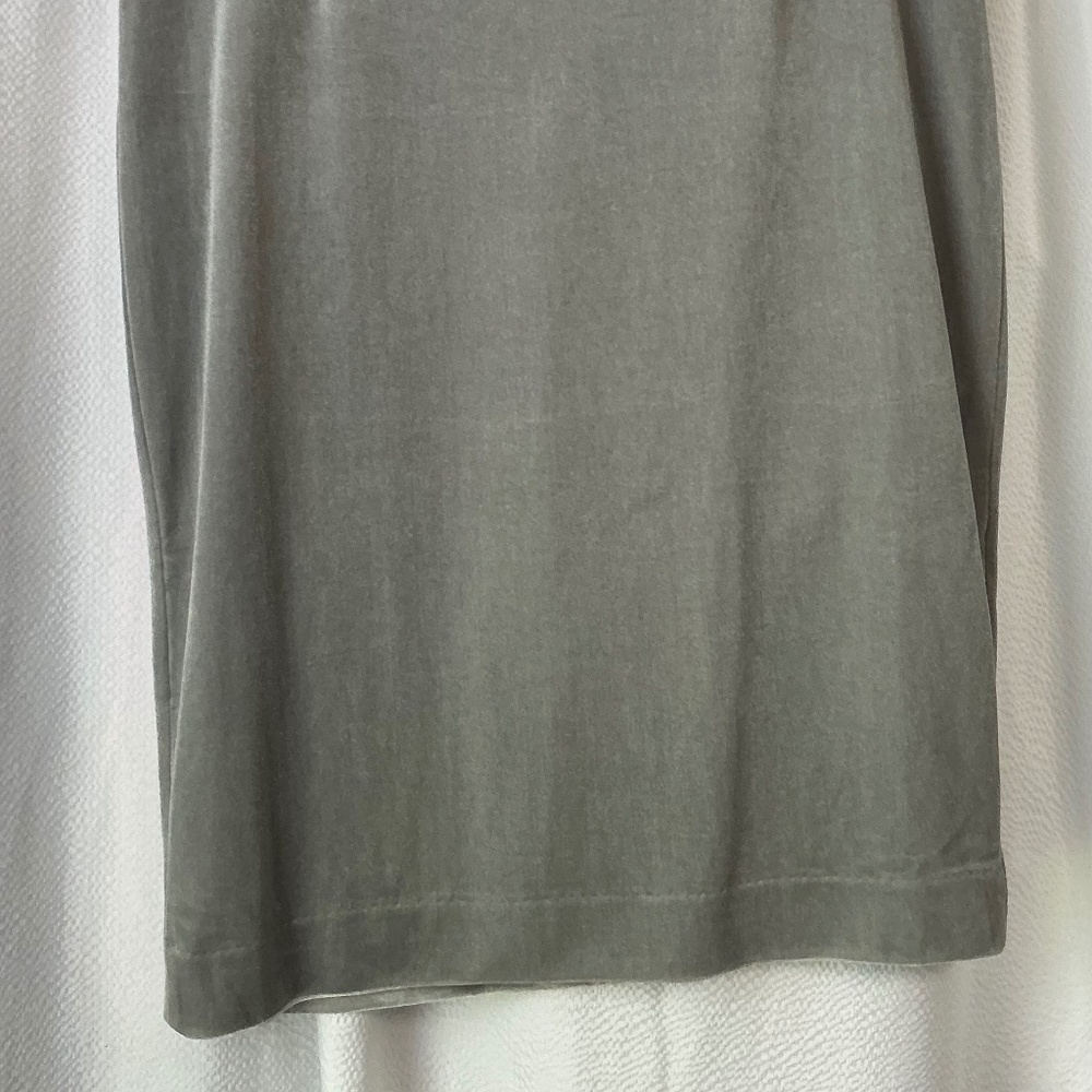 Grey velvet skirt